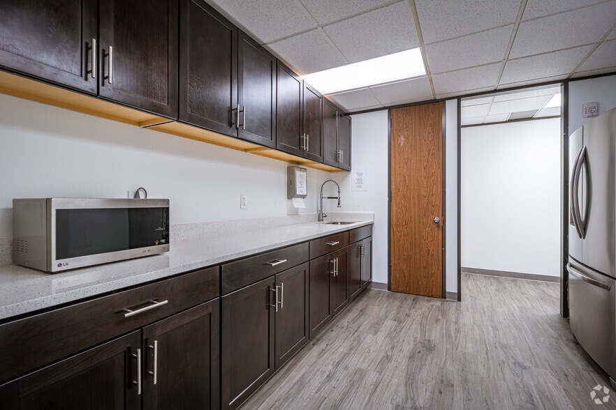 More Photos Of 2646 S Loop W, Houston Medical For Lease