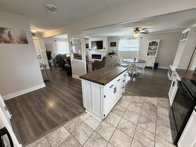 More Photos Of 831 FM 2917 Rd, Alvin Religious Facility For Sale