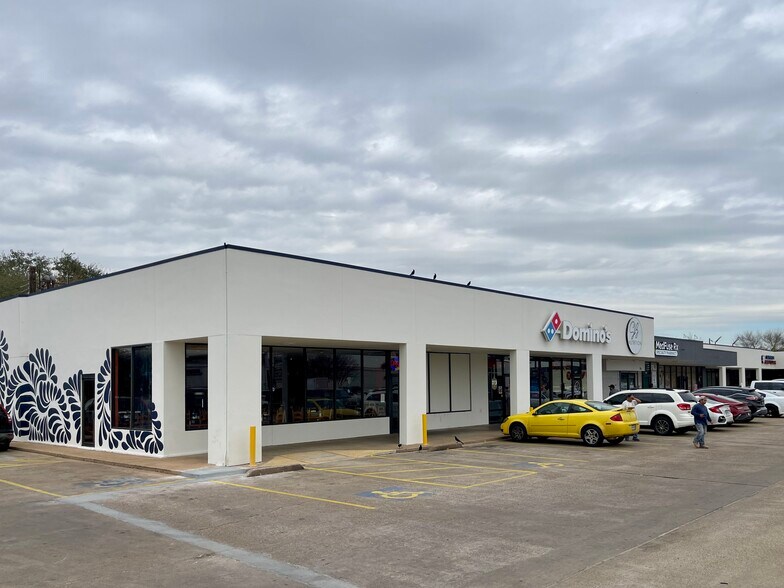 More Photos Of 2915-2991 Bingle Rd, Houston Unknown For Lease