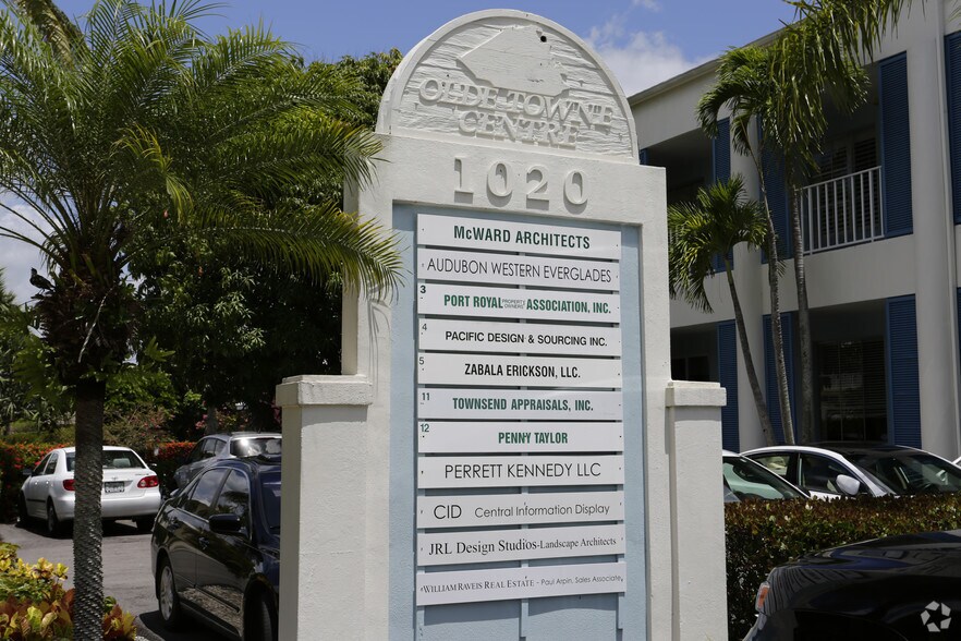 More Photos Of 1020 8th Ave S, Naples Office For Sale
