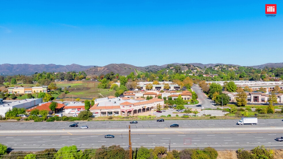 More Photos Of 28610 Canwood St, Agoura Hills Freestanding For Lease