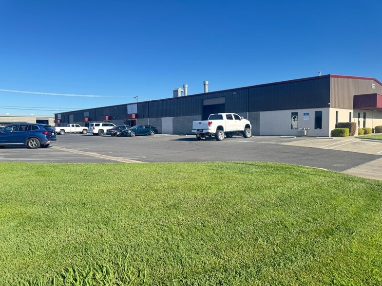 More Photos Of 509 Galaxy Way, Modesto Warehouse For Lease