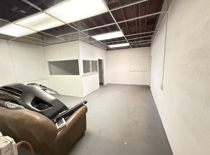 More Photos Of 14040 NW 19th Ave, Opa-locka Industrial For Lease