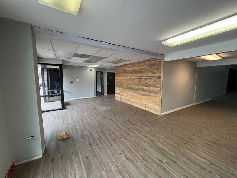 More Photos Of 12860 W Cedar Dr, Lakewood Light Manufacturing For Lease
