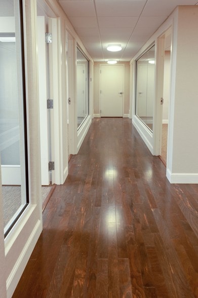 More Photos Of 324 Royal Palm Way, Palm Beach Office For Lease