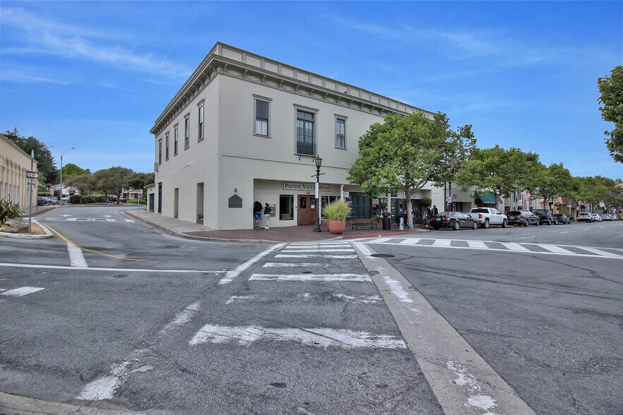 More Photos Of 486 Alvarado St, Monterey Storefront Retail Office For Lease