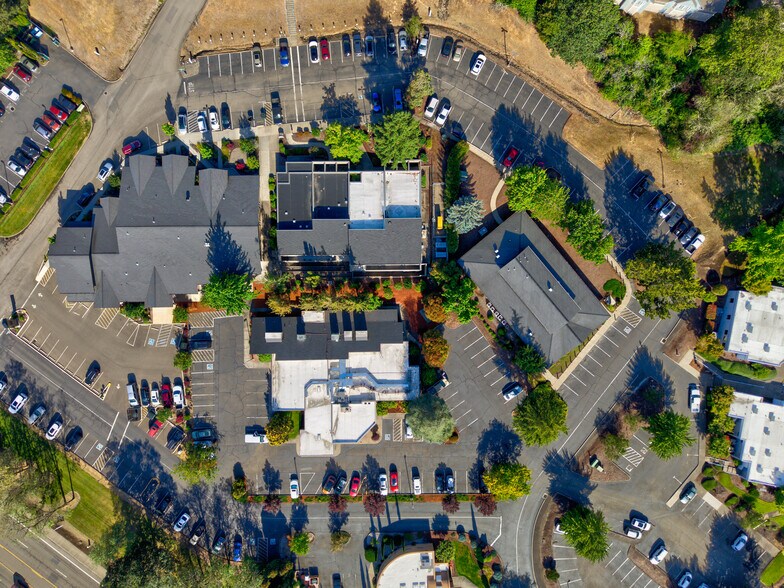 More Photos Of 277 Medical Loop, Roseburg Medical For Lease
