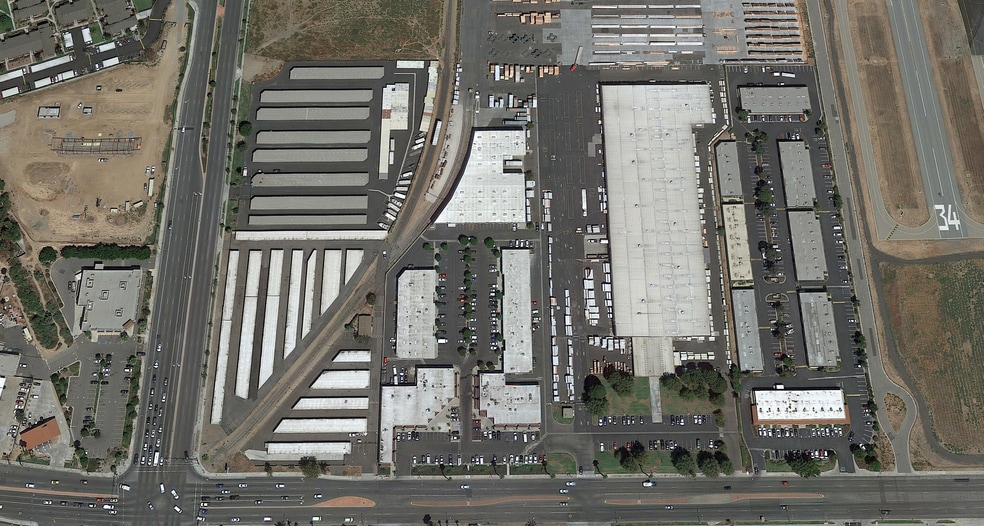 More Photos Of 7203 Arlington Ave, Riverside Unknown For Lease