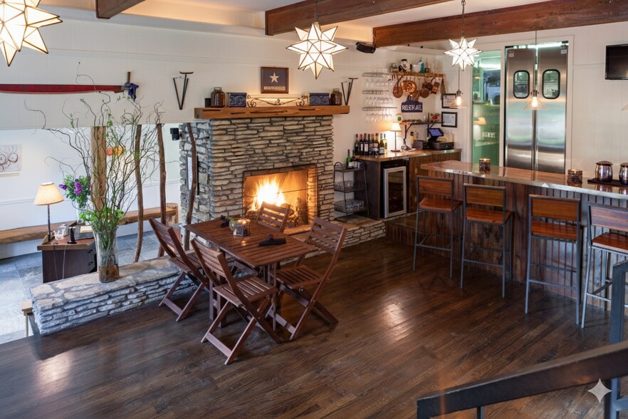 More Photos Of 16920 Ranch Road 12, Wimberley Restaurant For Sale