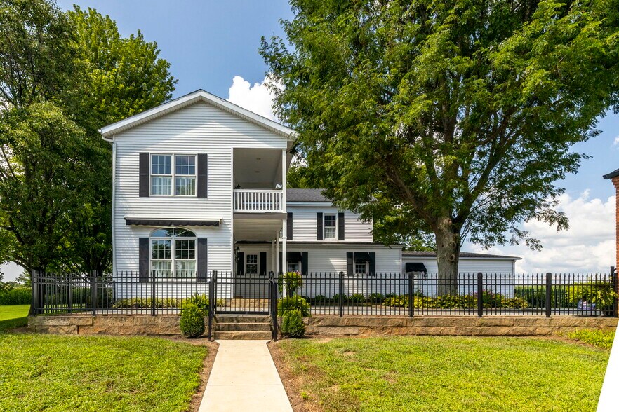 More Photos Of 29614 Tarlton Adelphi Rd, Laurelville Hospitality For Sale