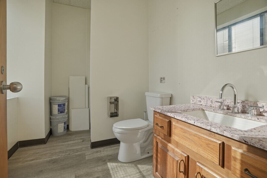 More Photos Of 3525 Prytania St, New Orleans Medical For Sale
