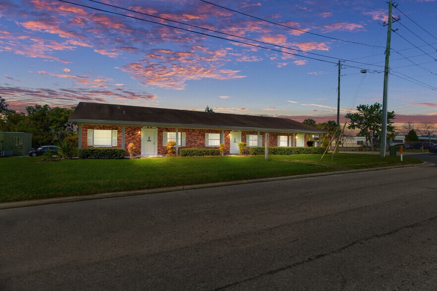 More Photos Of 300 S Line Ave, Inverness Medical For Sale