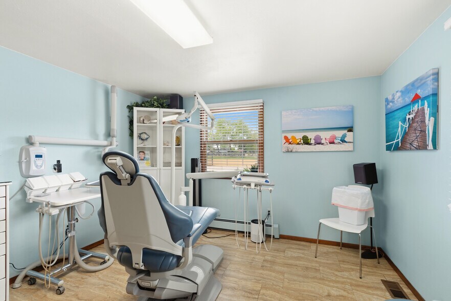 More Photos Of 430 Bimson Ave, Berthoud Medical For Sale