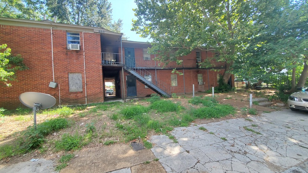 Primary Photo Of 665 E Pontotoc Ave, Memphis Apartments For Sale