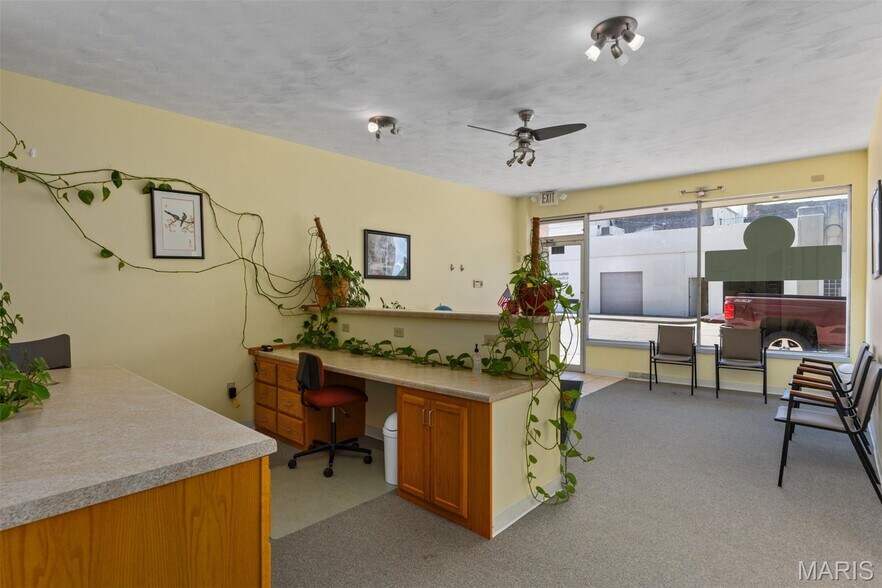 More Photos Of 111 W Kirkham St, Litchfield Healthcare For Sale