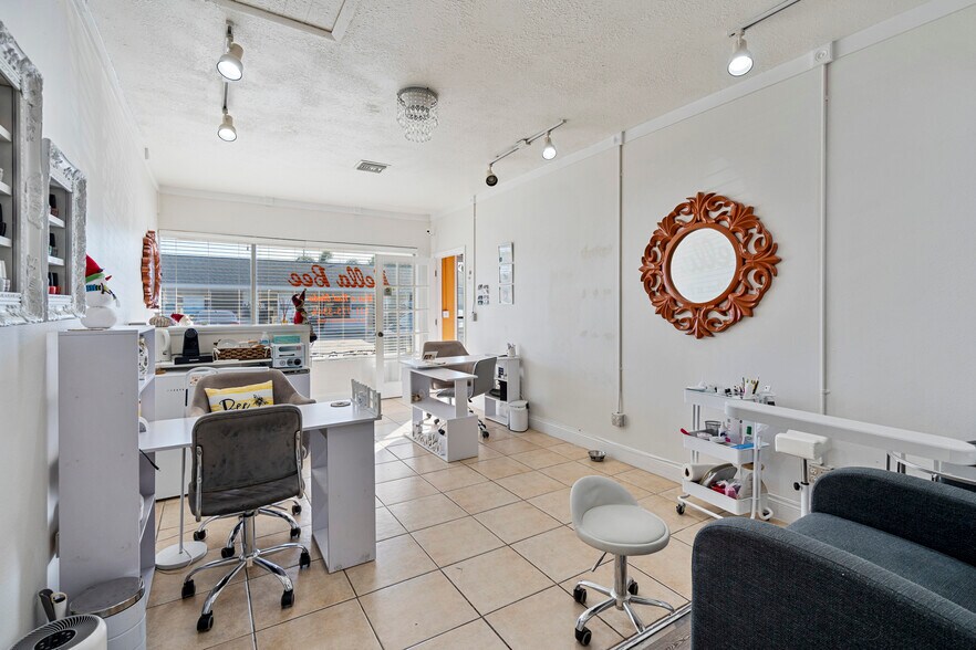 More Photos Of 599 Sherwood Ave, Satellite Beach General Retail For Lease