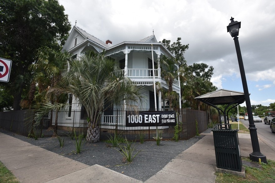 More Photos Of 1000 E Cesar Chavez St, Austin Loft Creative Space For Lease