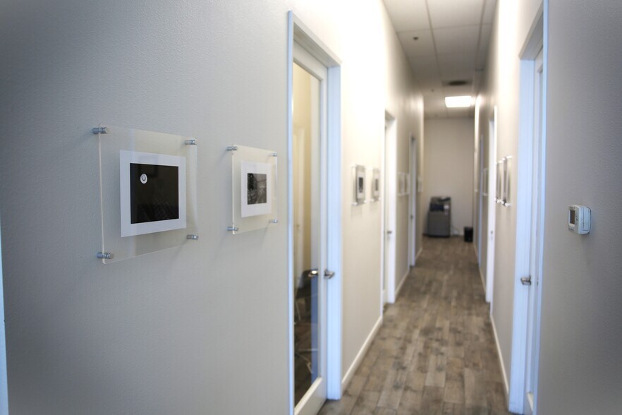 More Photos Of 2453 Fenton St, Chula Vista Research And Development For Lease