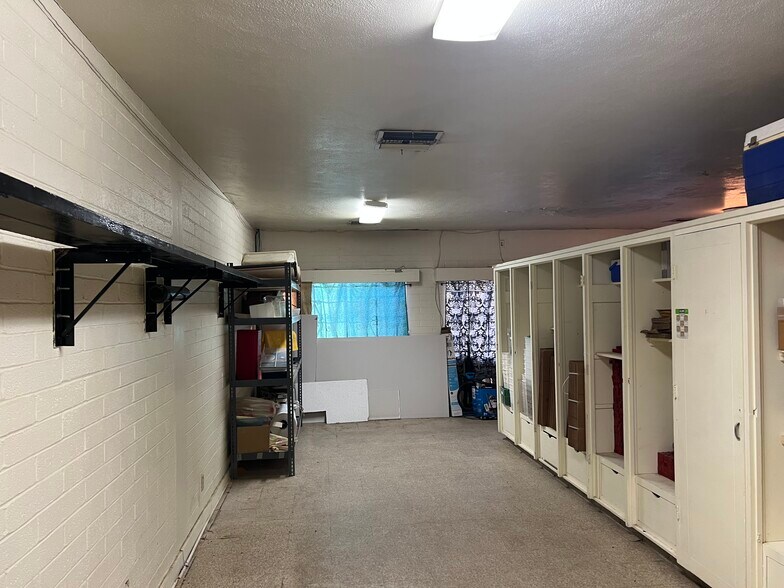 More Photos Of 3201 Niles St, Bakersfield General Retail For Sale