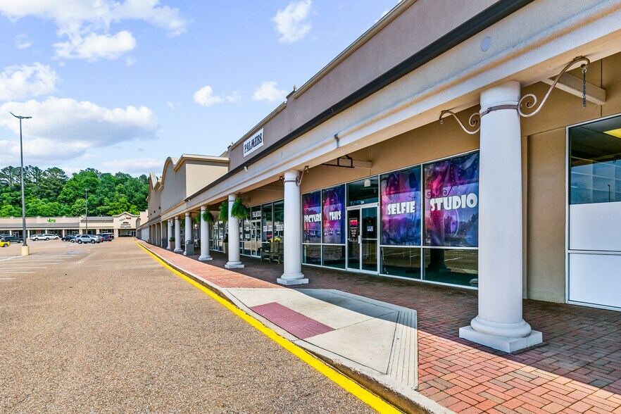 More Photos Of 4000 S Frontage Rd, Vicksburg Unknown For Lease