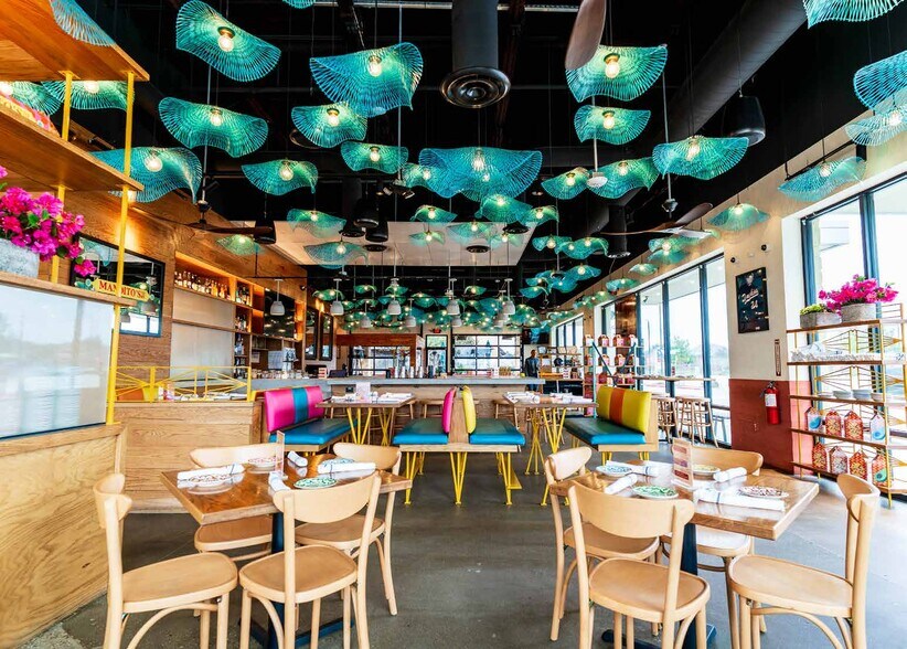 More Photos Of 9910-9920 Gaston Rd, Katy Storefront For Lease