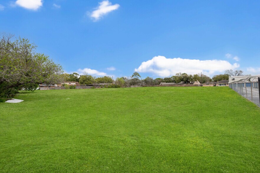 More Photos Of 8905 Hinman st, Houston Land For Sale