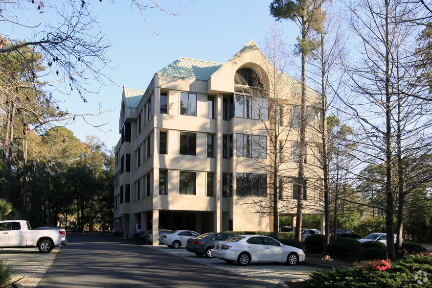 More Photos Of 52 New Orleans Rd, Hilton Head Island Office For Sale