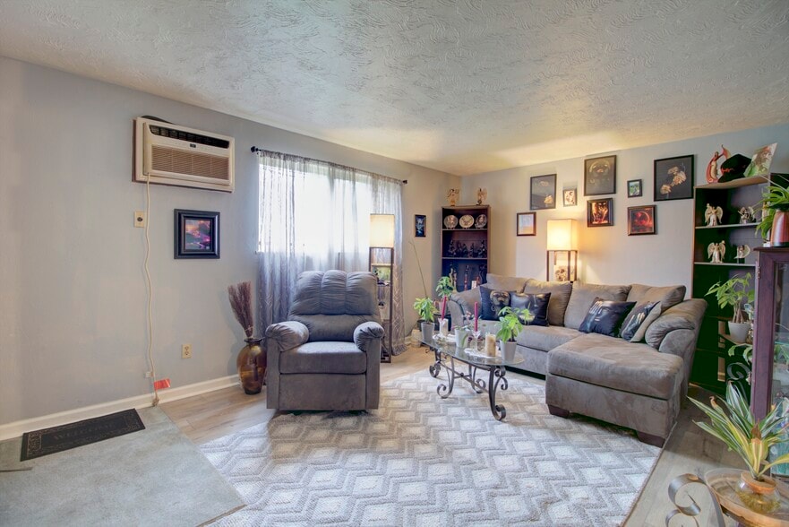 More Photos Of 1505-1525 Herbert Dr, Lorain Apartments For Sale