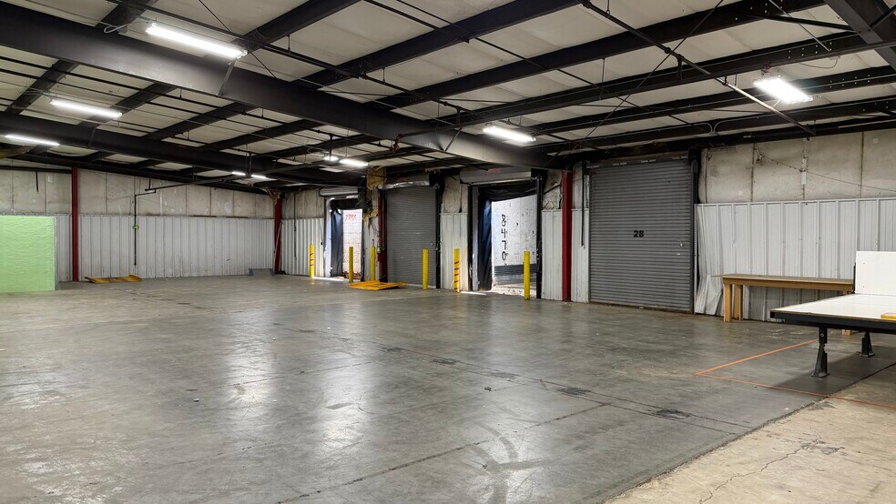 More Photos Of 1101 Denmill Rd, New Albany Industrial For Sale