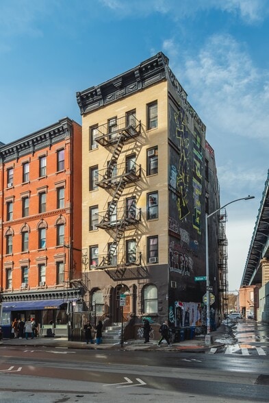 More Photos Of 125 Madison St, New York Apartments For Sale