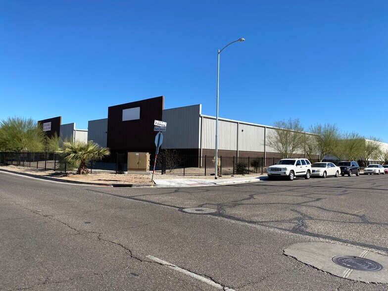 Primary Photo Of 2220 W Fillmore St, Phoenix Unknown For Lease