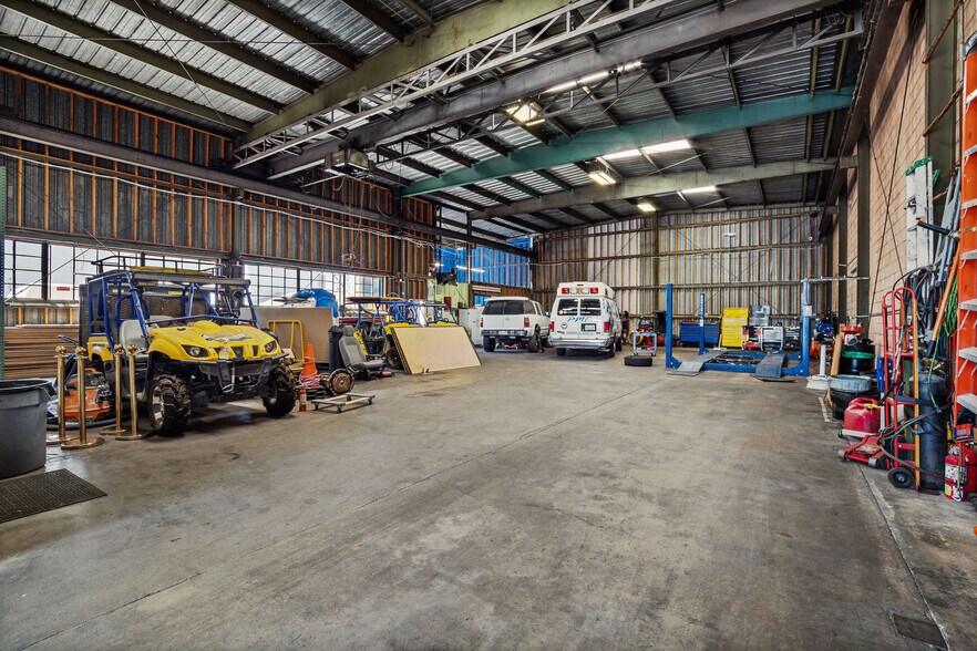 More Photos Of 484 E Redlands Blvd, San Bernardino Auto Repair For Sale