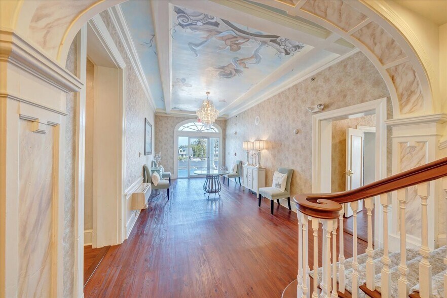 More Photos Of 812 E Main St, Bedford Lodge Meeting Hall For Sale