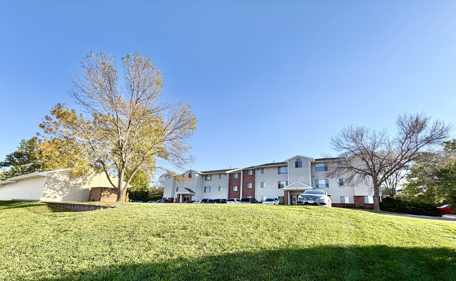 More Photos Of 904-908 Kasper St, Bellevue Multifamily For Sale