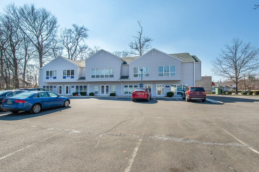 More Photos Of 1594-1600 US Highway 130, North Brunswick Medical For Sale