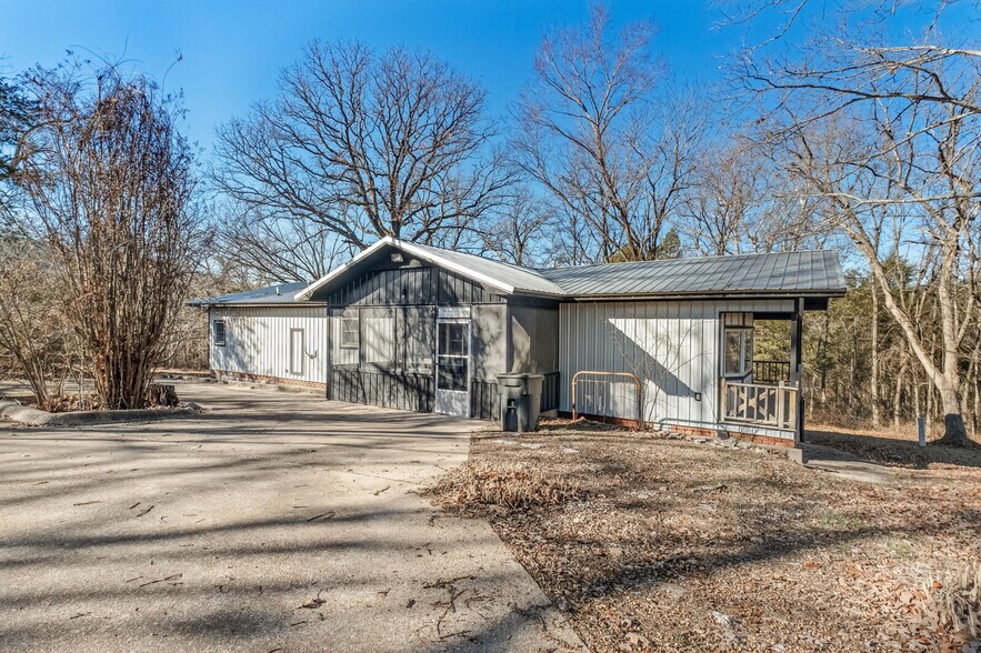 More Photos Of 7450 Highway 187, Eureka Springs Restaurant For Sale