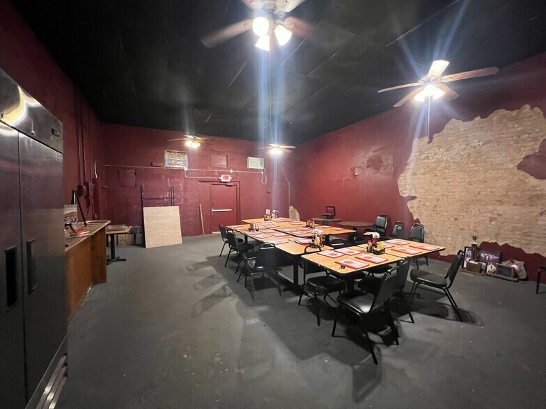 More Photos Of 322 SW 25th St, Oklahoma City Restaurant For Lease