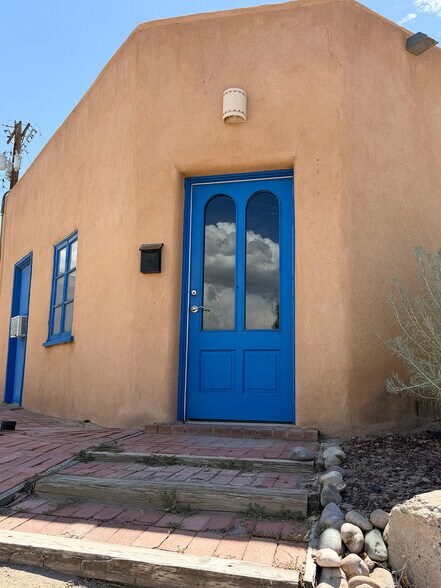 More Photos Of 4650 Corrales Rd, Corrales Medical For Sale