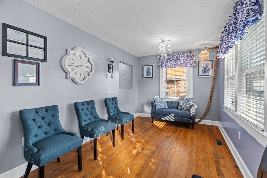 More Photos Of 316 Beech St, Morristown Office For Sale