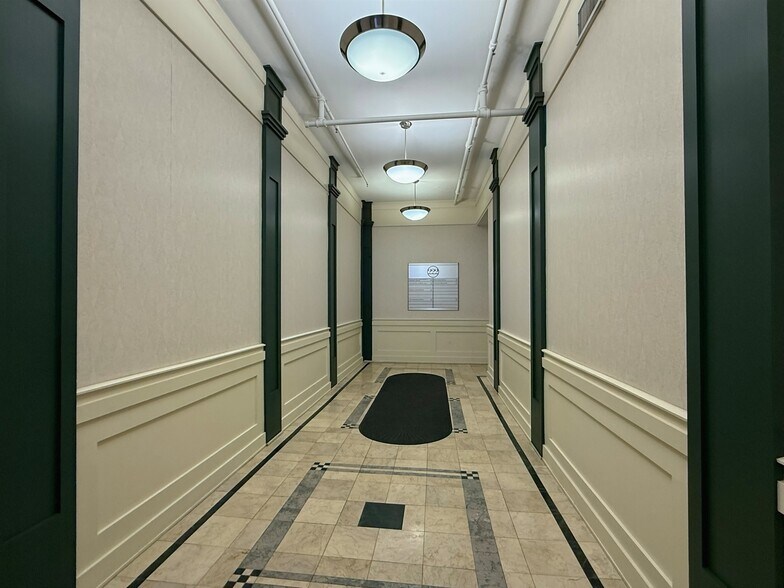 More Photos Of 222 Capitol St, Charleston Storefront Retail Office For Sale