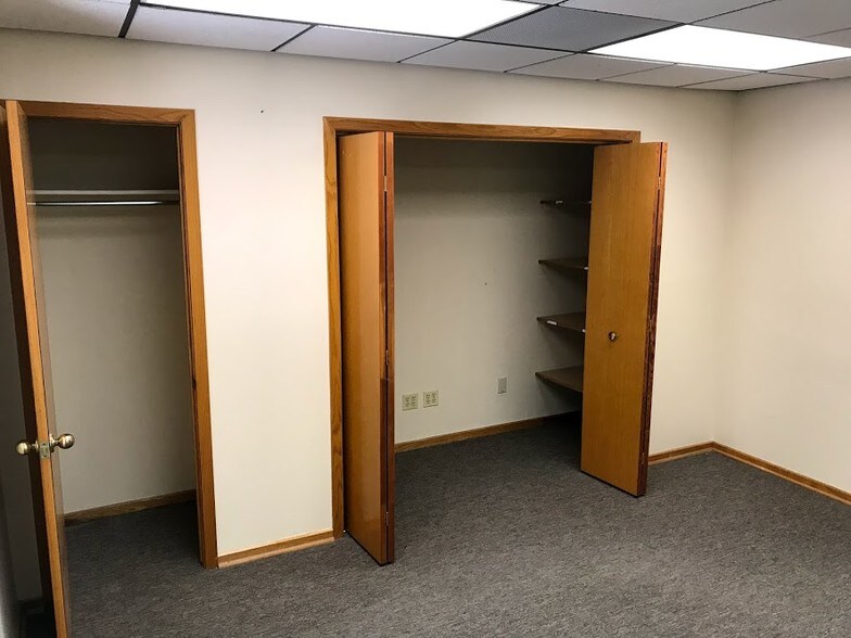 More Photos Of 3768 Norwood Dr, Littleton Warehouse For Lease