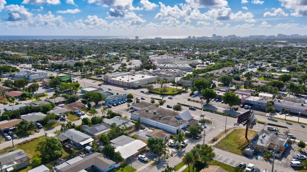 More Photos Of 1601 E Sample Rd, Pompano Beach Freestanding For Sale