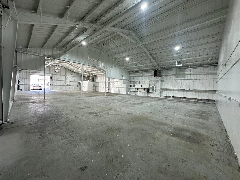 Primary Photo Of 70 Elmira St, San Francisco Warehouse For Lease