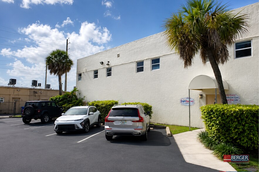 Primary Photo Of 2116 Sherman St, Hollywood Warehouse For Lease