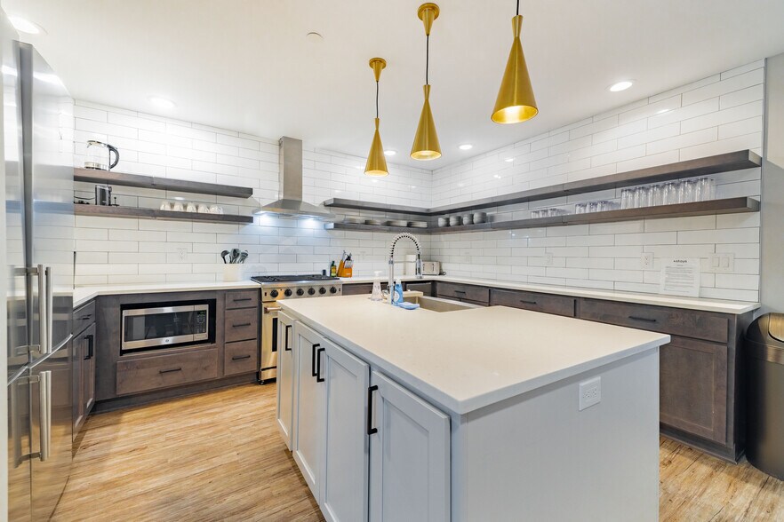 More Photos Of 830 Henry St, Ann Arbor Apartments For Sale