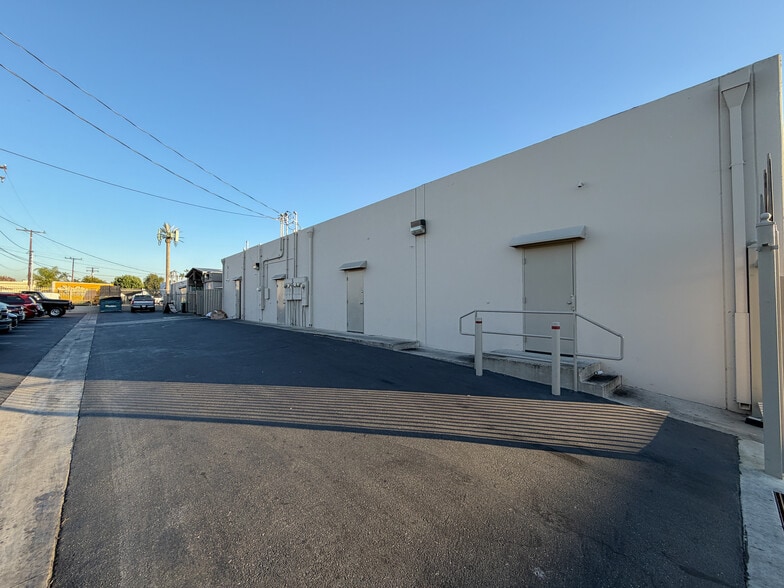 More Photos Of 1615-1649 W Chapman Ave, Orange Storefront For Lease