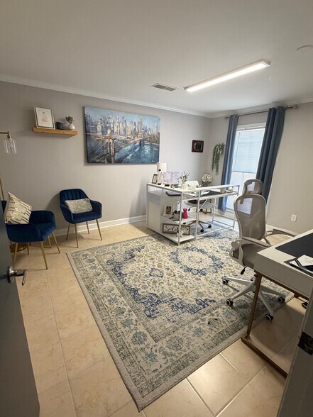 More Photos Of 1027 S Yates Rd, Memphis Office For Sale