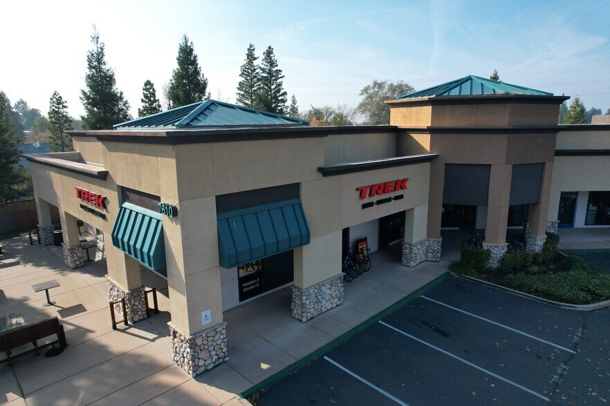 More Photos Of 7610 Folsom Auburn Rd, Folsom Freestanding For Sale