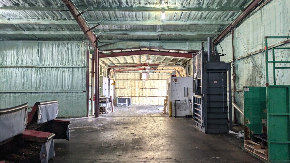 More Photos Of 25833 E 2450 North Rd, Lexington Industrial For Lease