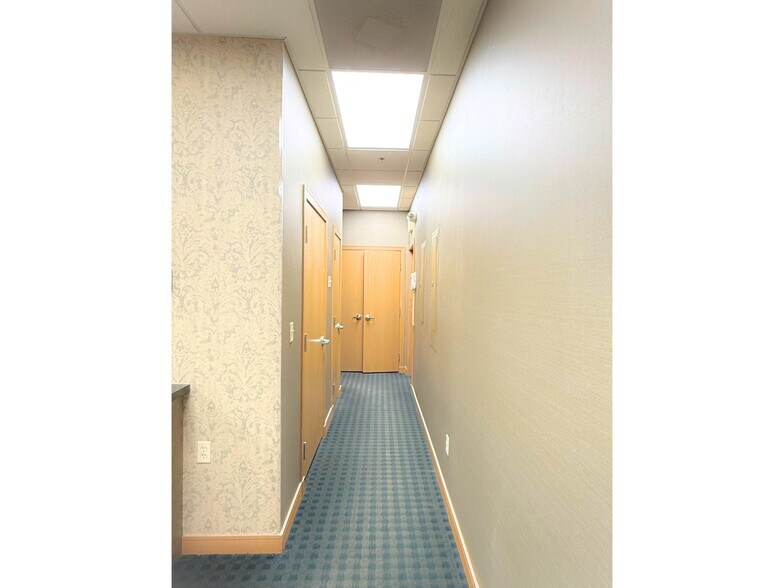 More Photos Of 3515 Coolidge Rd, East Lansing Medical For Lease
